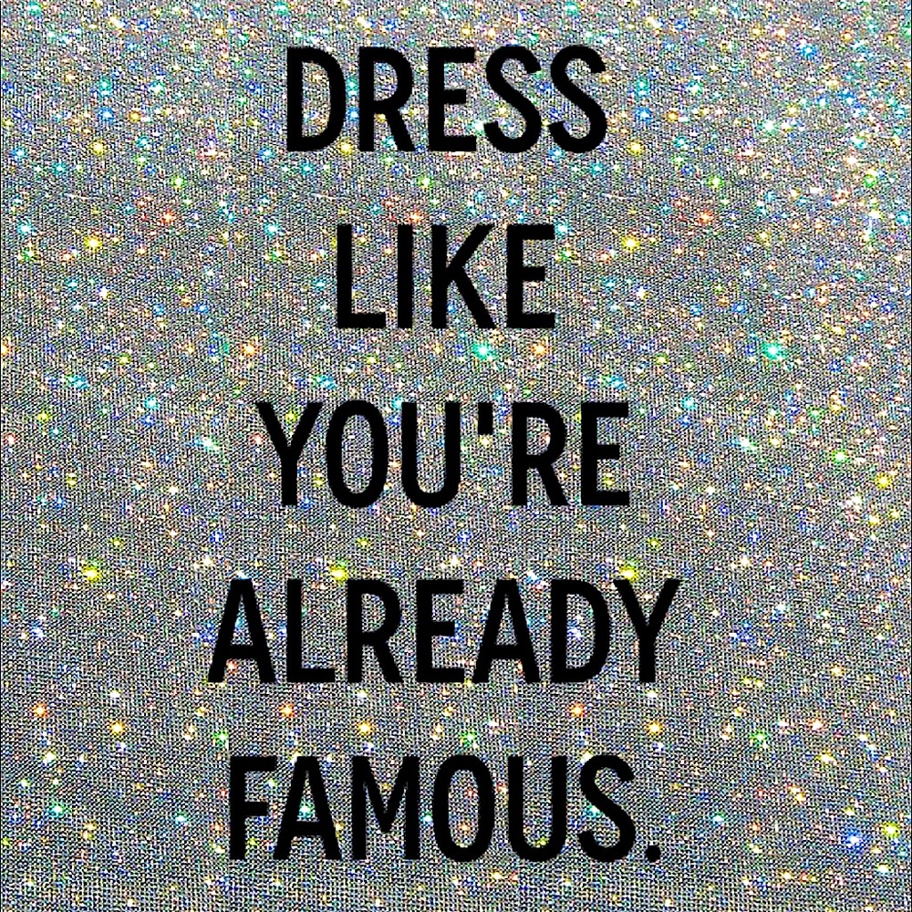 RV 🚍 Gal 🙆🏻‍♀️ downsizing ⬇️ my closet 🛍🎀🪞